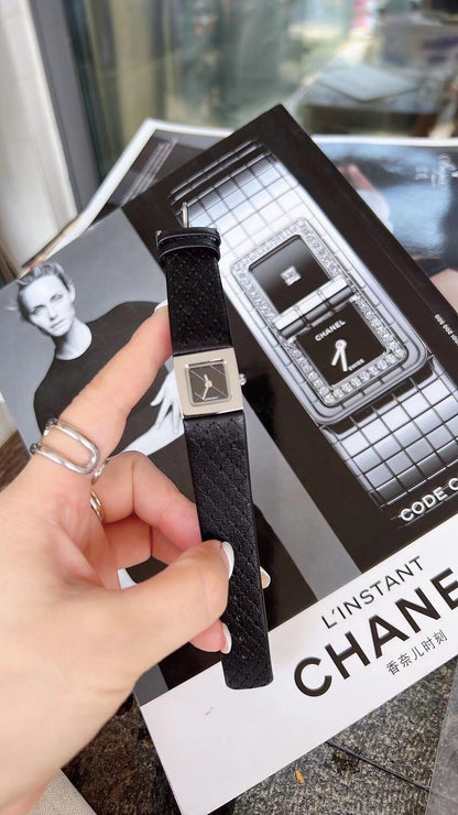 Square Retro Design Fashion Women's Leather Watch