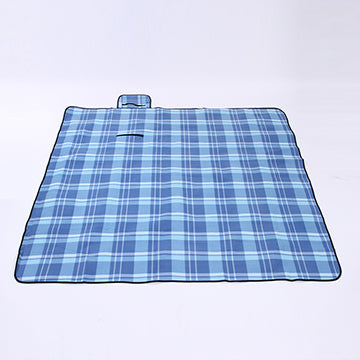 Velvet aluminum film picnic mat