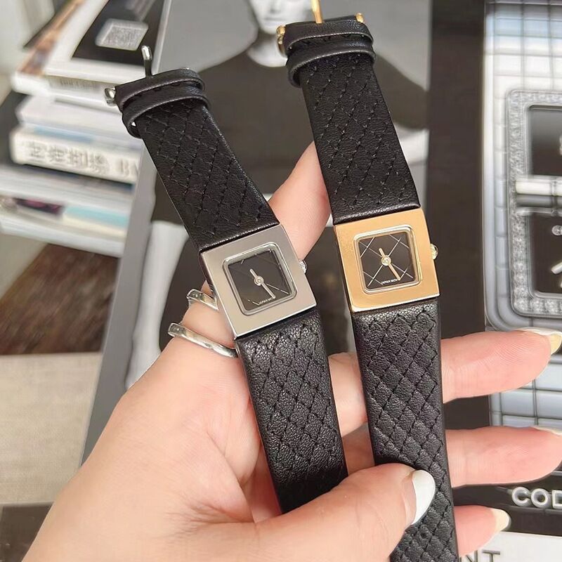 Square Retro Design Fashion Women's Leather Watch