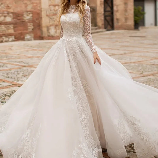 Long Sleeve Exquisite Wedding Dress