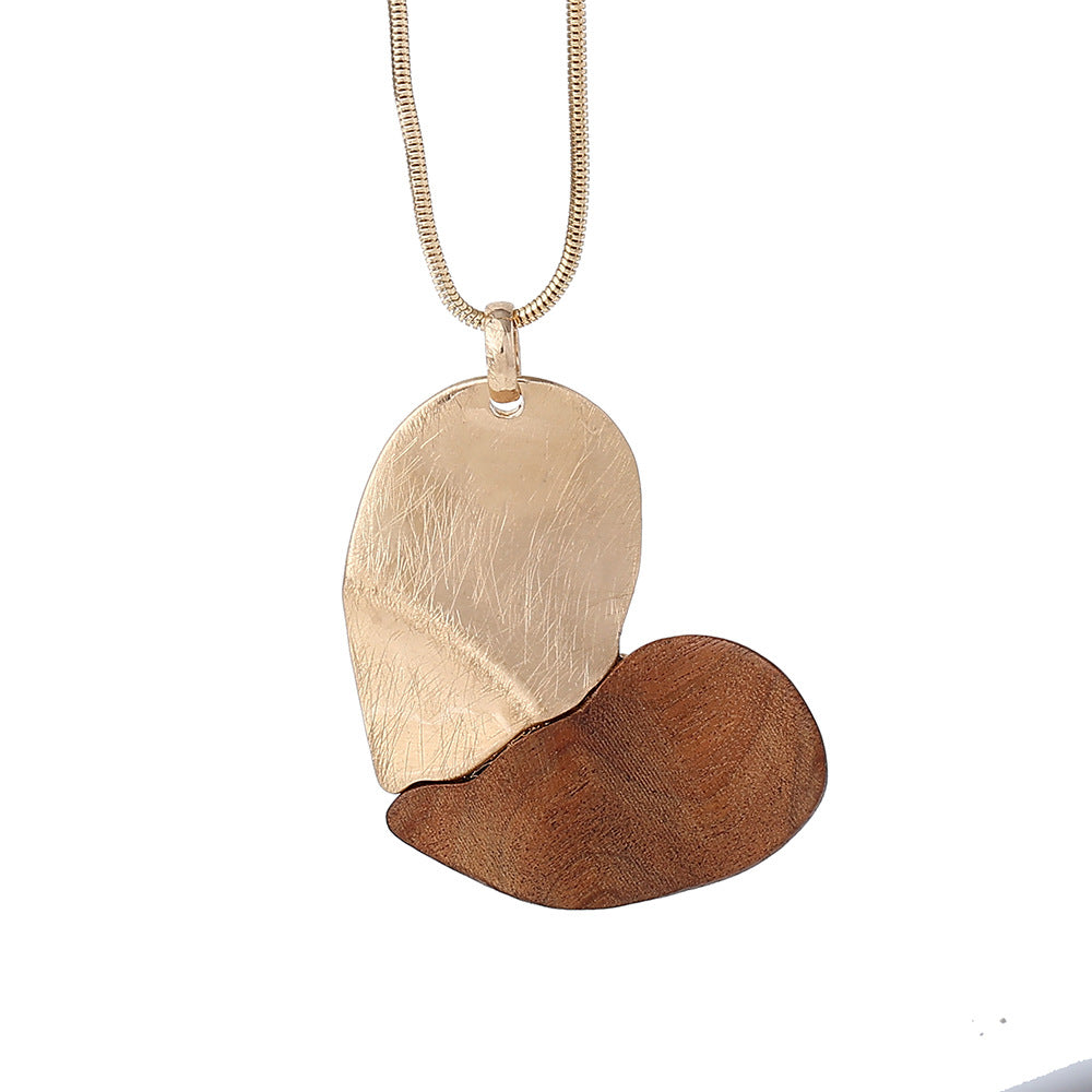 European And American Style Geometric Peach Heart Necklace Wood Lady
