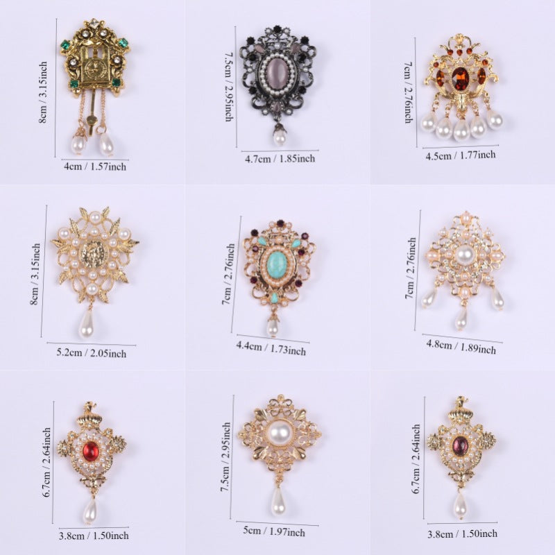 Design Court Retro Baroque Style Coat Brooch